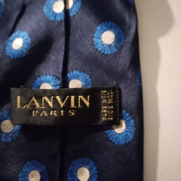Lanvin Midnight and Blue Flower 100% Silk Tie - Picture 5 of 5